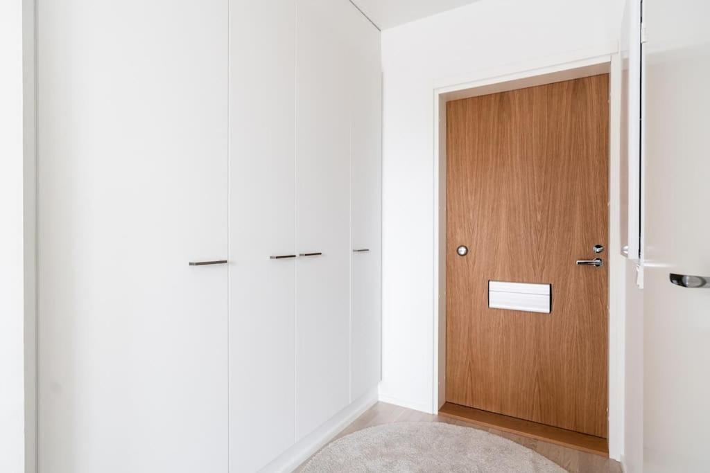New Ruby Near Helsinki Airport In Kivistoe * Vantaa