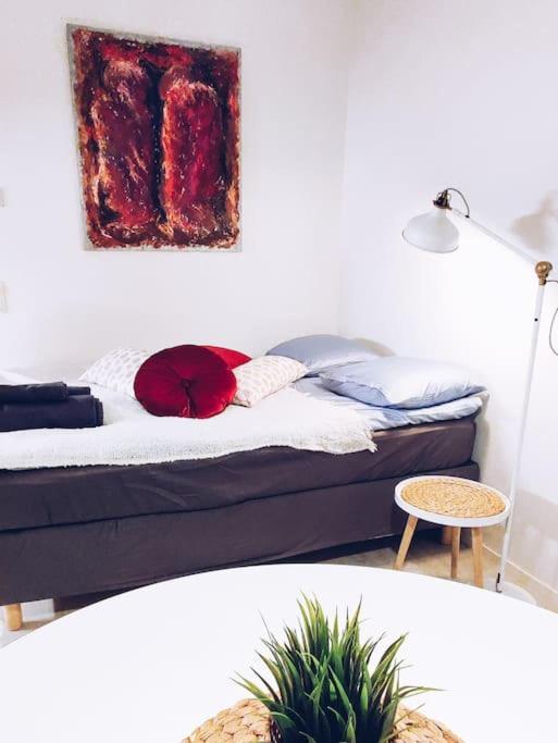 Apartment New Ruby Near Helsinki Airport In Kivistoe *